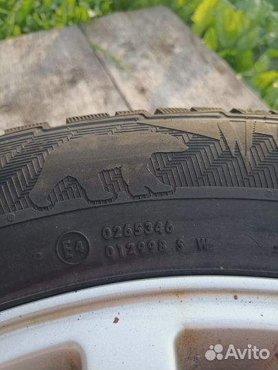 Gislaved NordFrost 100 235/55 R17