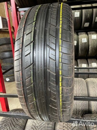 Fortune FSR-5 215/55 R17 94V