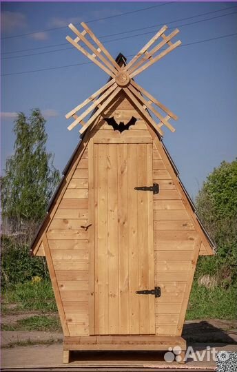 Дачный туалет деревянный SUN334