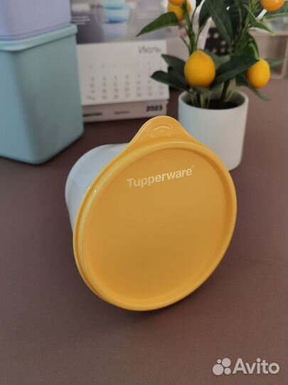 Tupperware чаша