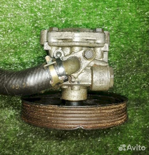 Гидроусилитель руля 4G63T Mitsubishi Airtrek CU2 CU2W MN100102 мятый шкив