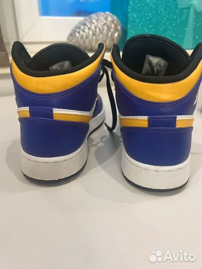 Nike оригинал подростковые размер 7Y