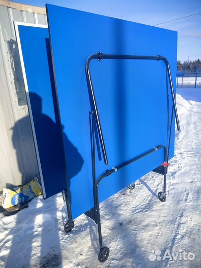 Теннисный стол