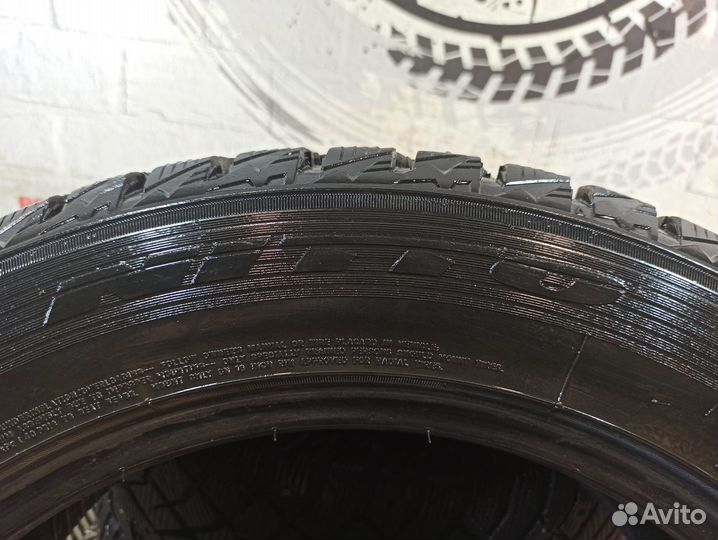 Nitto Therma Spike 235/55 R18 104T