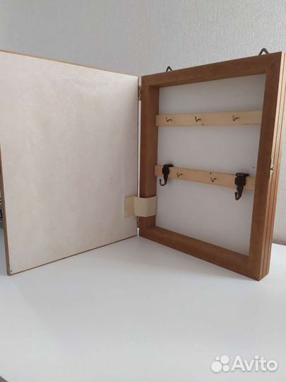 Ключница настенная