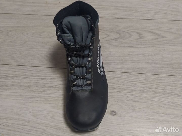 Лыжные ботинки nordway 41 размер (маломерят)