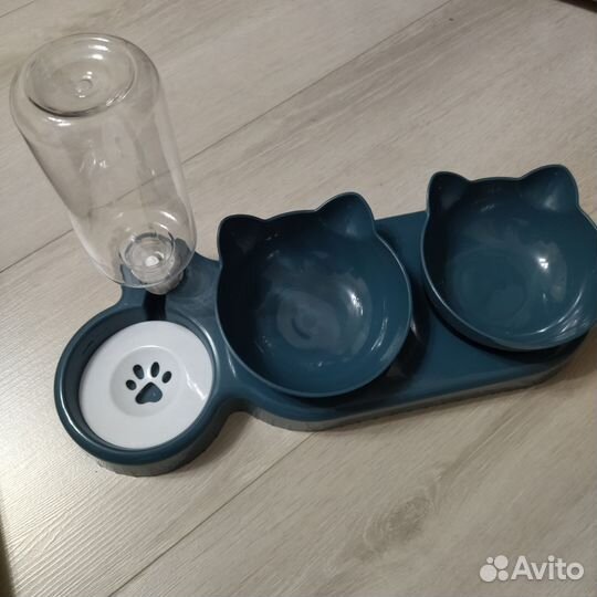 Миска для животных с автопоилкой