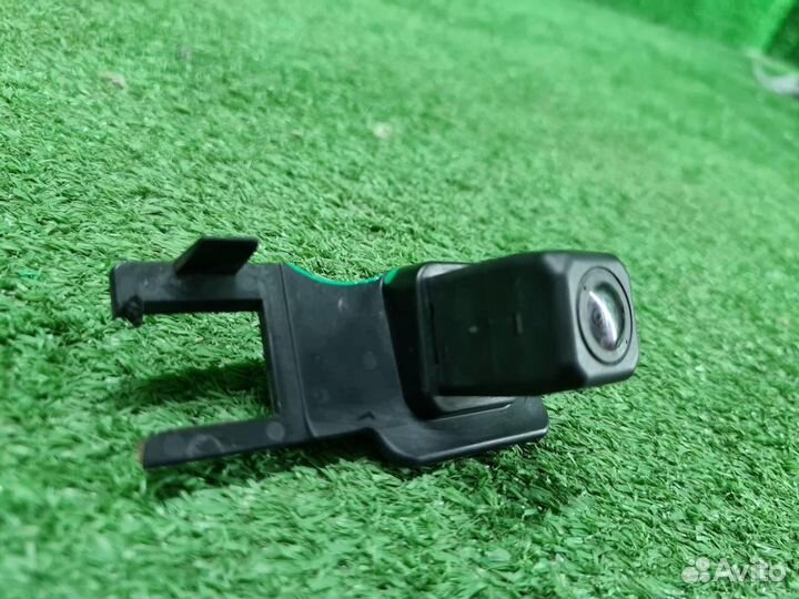 Камера заднего вида Toyota Camry
