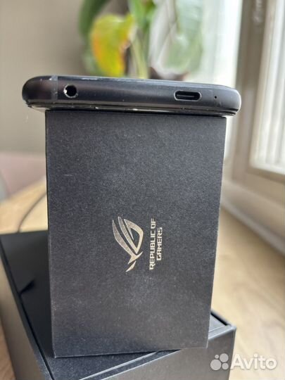 Asus ROG Phone 7, 16/512 ГБ