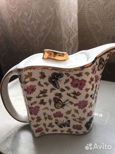 Кофейник фарфоровый