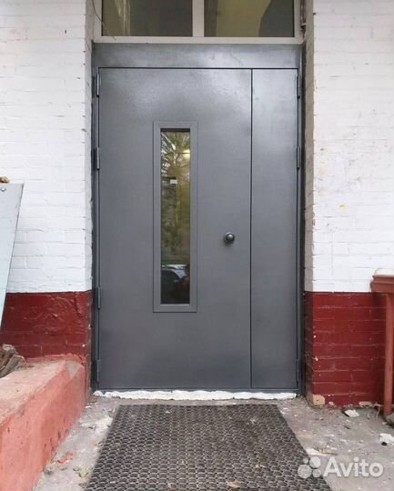 Дверь металлическая в подъезд