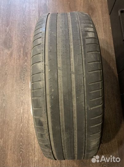 Michelin Pilot Sport 225/55 R19