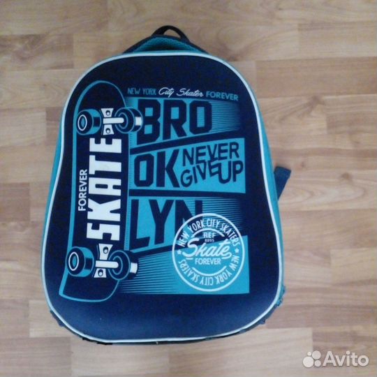 Школьный рюкзак