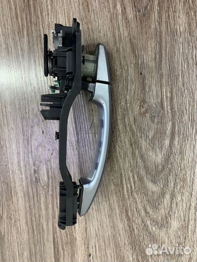 Ручка двери внешняя передняя правая Opel Corsa D