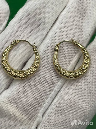 Золотые серьги 