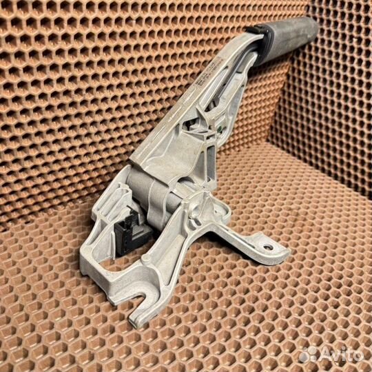 Рычаг стояночного тормоза Ford Focus BM iqdb