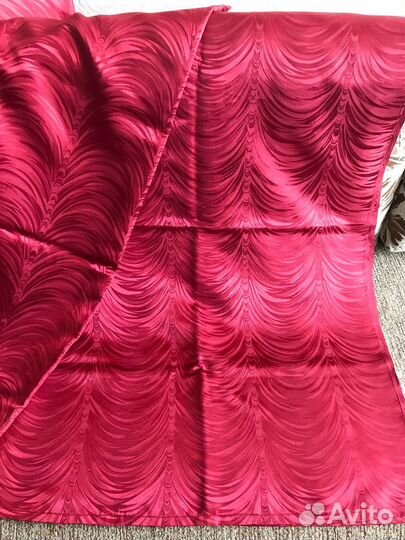 Продам шторы для зала, бордовые