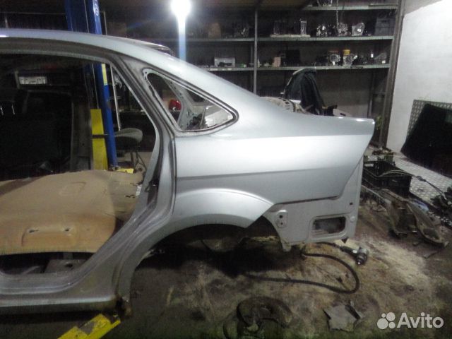 Крыло заднее Focus 2 (08-11) L седан б\у (арт. 1376656)