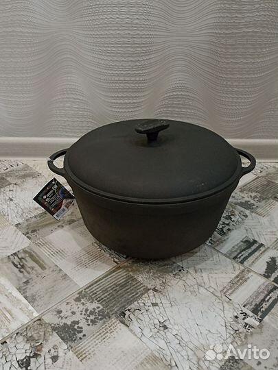 Кастрюля чугунная 8 л с чугунной крышкой