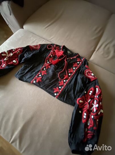 Вышиванка женская