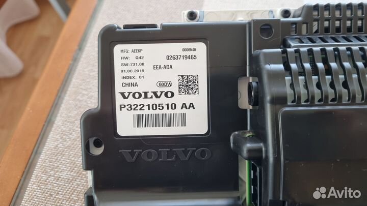 Приборная панель Volvo XC-60 2019