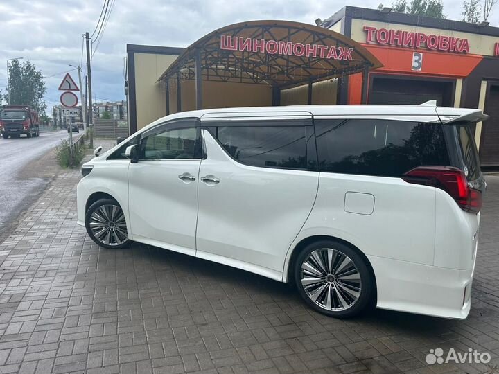 Toyota Alphard 2.5 CVT, 2019, 55 000 км