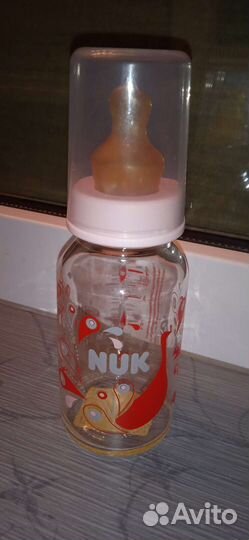 Бутылочка NUK стеклянная 0-6 месяцев