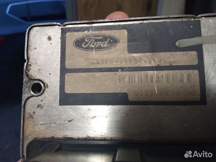 Блок управления двигателем Ford Mondeo I