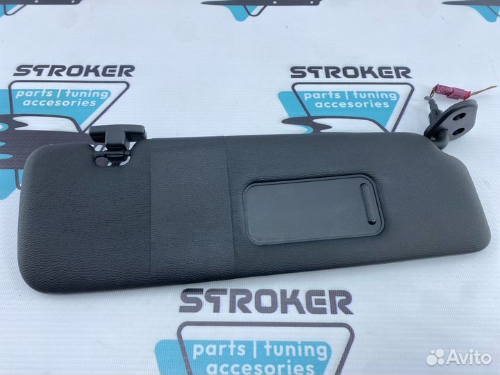 Козырек солнцезащитный правый Bmw 3-Series E93