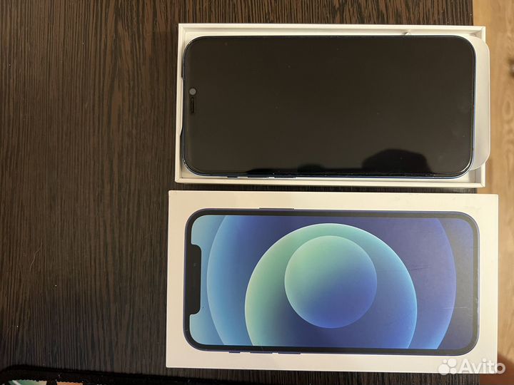 iPhone 12, 64 ГБ