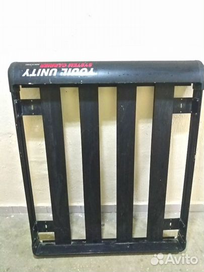 Корзина-багажник на крышу автомобиля. Запираемая