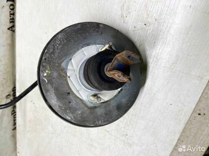 Вакумник вут усилитель тормозов Mercedes w168