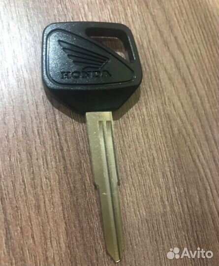 Ключ болванка(с чипом)зажигания мотоцикла Honda
