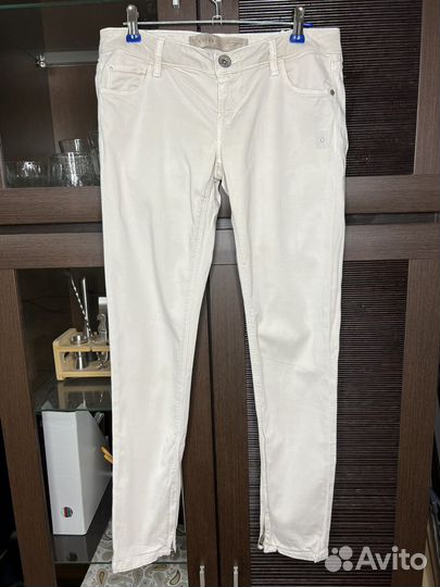 Джинсы guess