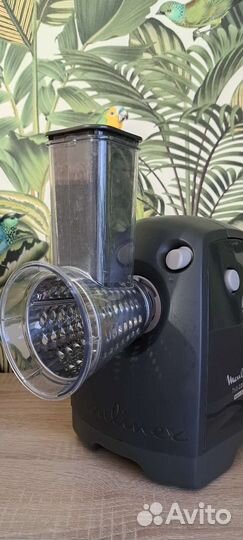 Мясорубка Moulinex HV8 ME64