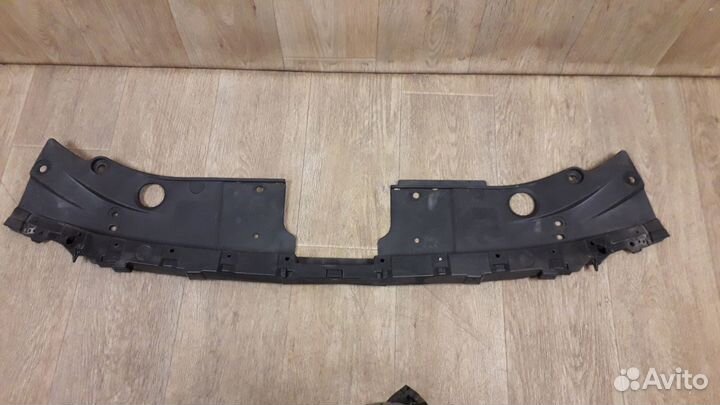 Накладка замка капота Mazda CX5 2 2018