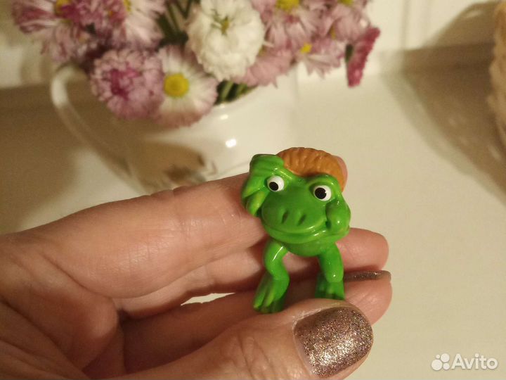 Игрушки из киндера