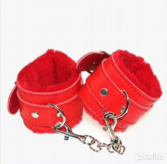 Кожаные наручники