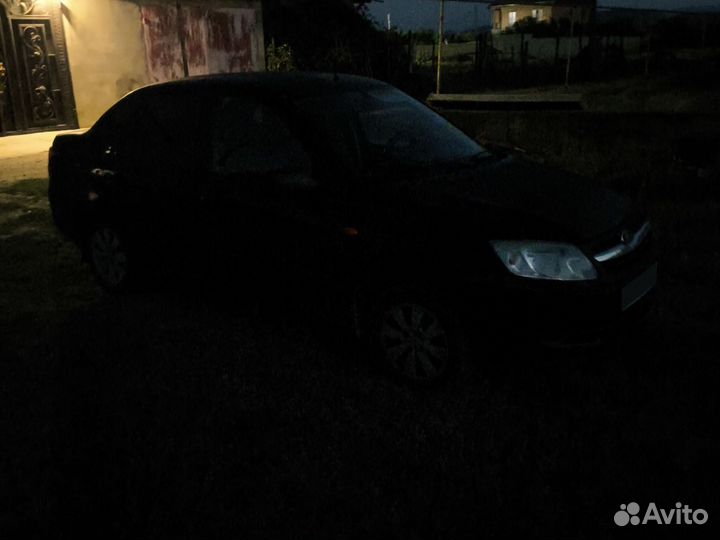 LADA Granta 1.6 МТ, 2014, битый, 230 000 км