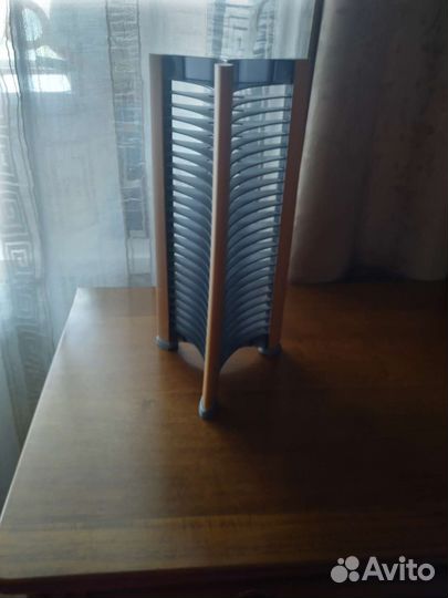 Подставка для дисков