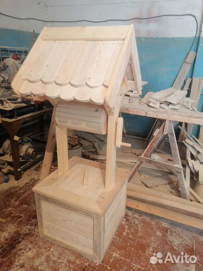 Колодец декоративный