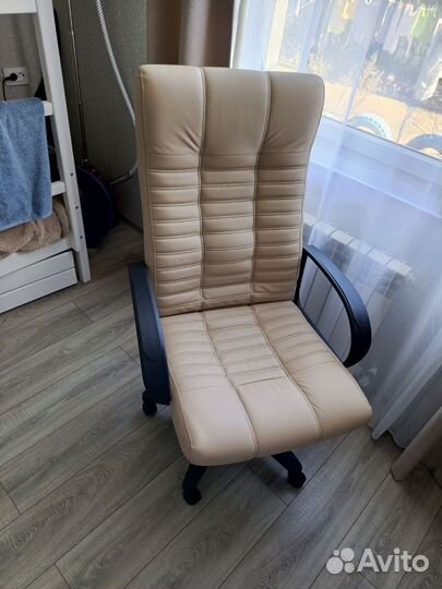 Компьютерное кресло