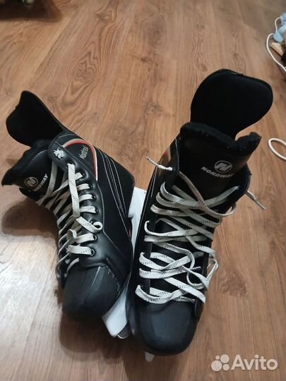 Коньки хоккейные 44 размер