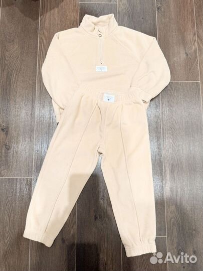 Фоисовый костюм Gloria Jeans 104