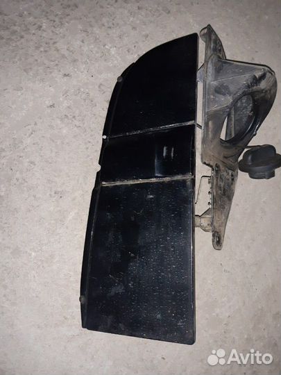 Люк безнобака на мерседес 639