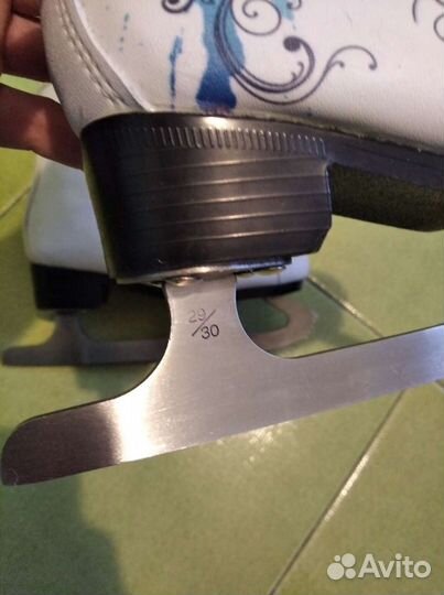 Коньки для девочки 28.5