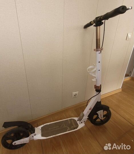 Самокат Scooter
