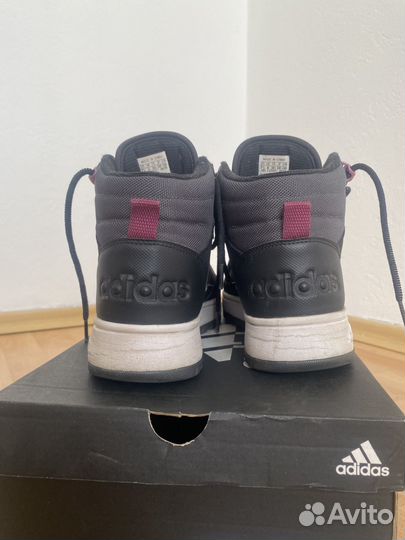 Кроссовки женские adidas 38