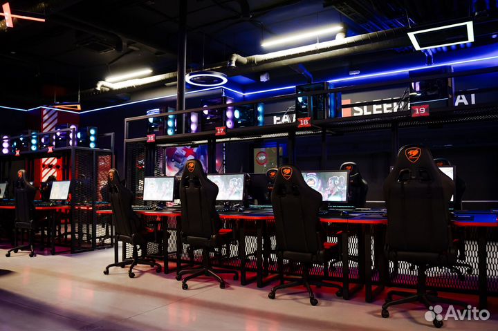 Компьютерный клуб в центре Москвы