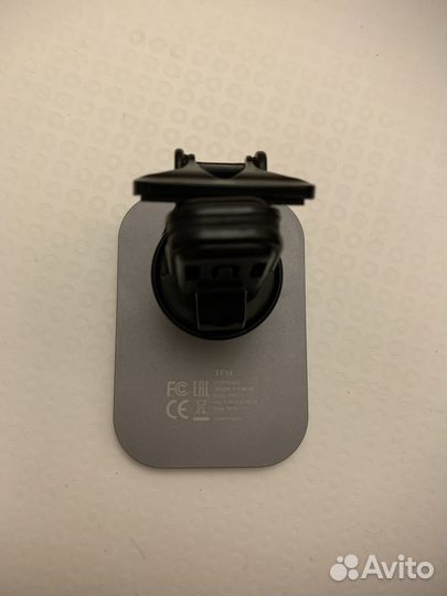 Магнитный держатель в автомобиль